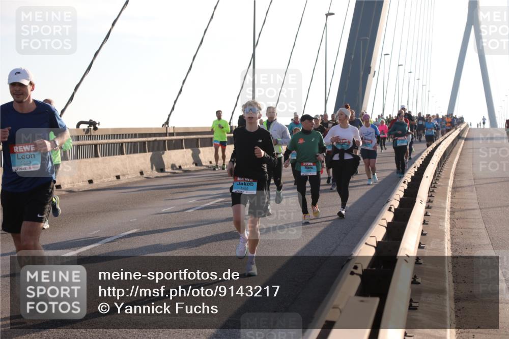 03.10.2025 - Köhlbrandbrückenlauf Yannick Fuchs http://msf.ph/oto/9143217 03.10.2025 08:30:07 Position 2 3653, 1933 meine-sportfotos.de