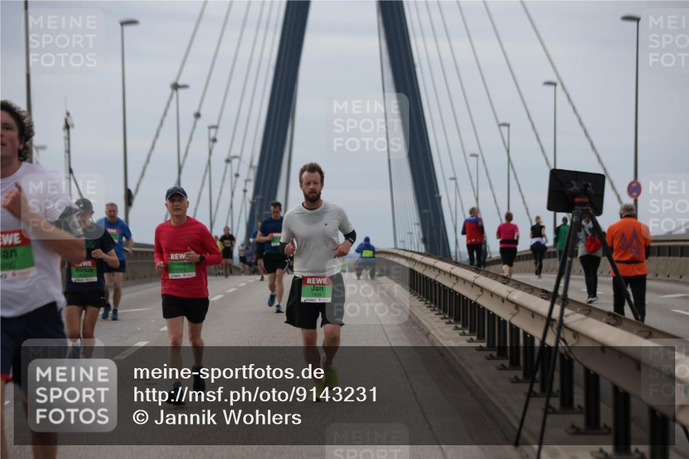 03.10.2025 - Köhlbrandbrückenlauf Jannik Wohlers http://msf.ph/oto/9143231 03.10.2025 15:44:30 Position 1 7179, 7434 meine-sportfotos.de