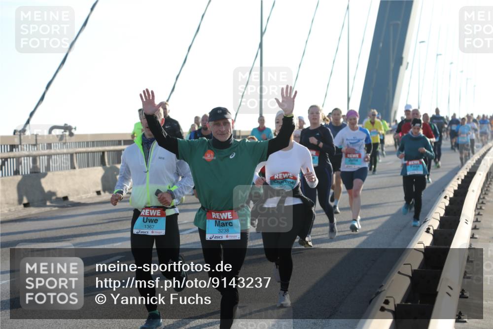 03.10.2025 - Köhlbrandbrückenlauf Yannick Fuchs http://msf.ph/oto/9143237 03.10.2025 08:30:09 Position 2 1367, 3238, 69 meine-sportfotos.de