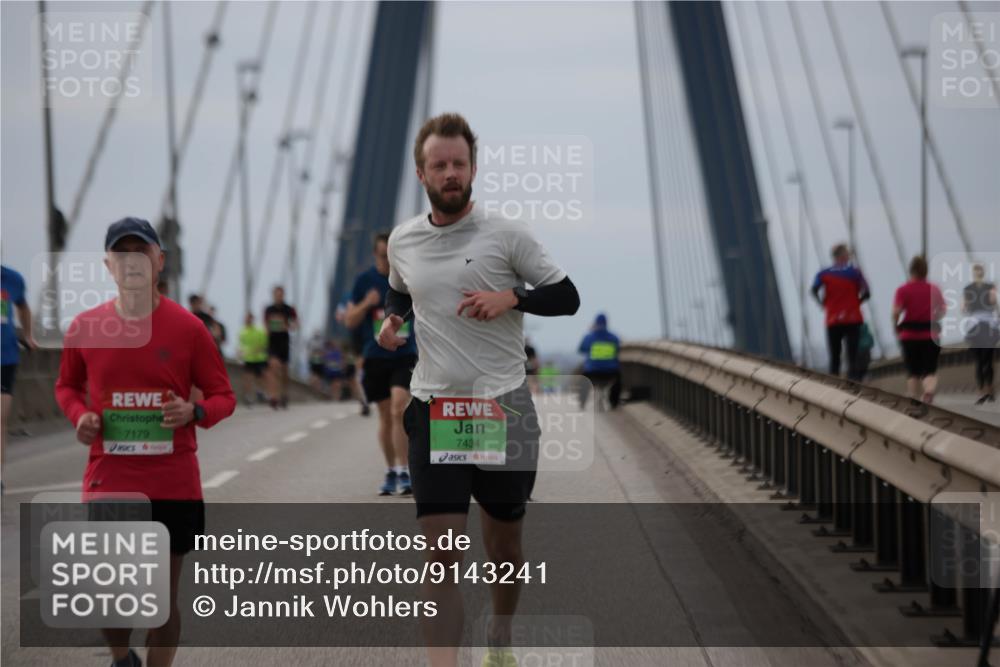 03.10.2025 - Köhlbrandbrückenlauf Jannik Wohlers http://msf.ph/oto/9143241 03.10.2025 15:44:30 Position 1 7179, 7434 meine-sportfotos.de