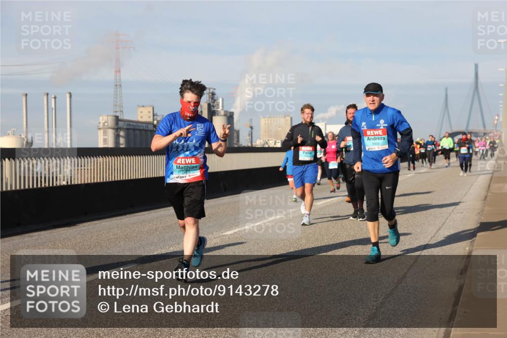 03.10.2025 - Köhlbrandbrückenlauf Lena Gebhardt http://msf.ph/oto/9143278 03.10.2025 10:01:09 Position 2 26, 5, 3509 meine-sportfotos.de