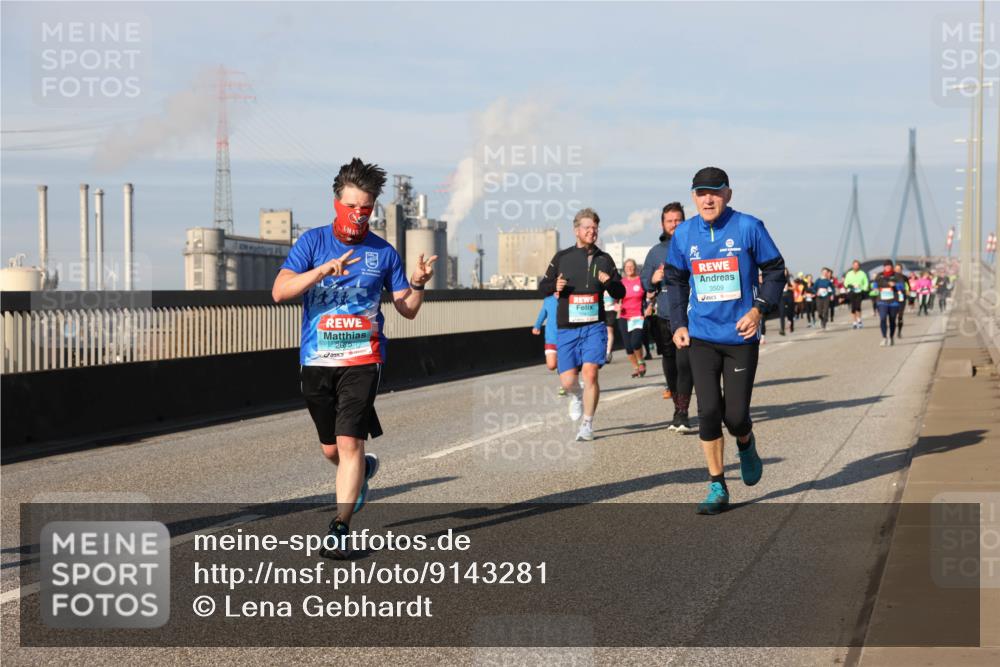 03.10.2025 - Köhlbrandbrückenlauf Lena Gebhardt http://msf.ph/oto/9143281 03.10.2025 10:01:09 Position 2 3509, 26, 5 meine-sportfotos.de