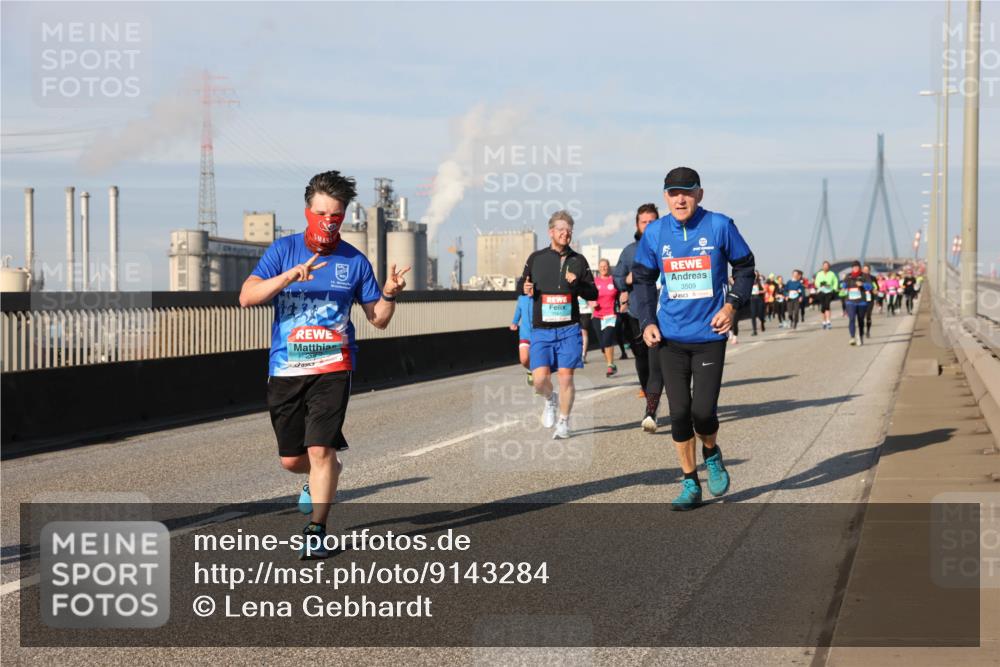 03.10.2025 - Köhlbrandbrückenlauf Lena Gebhardt http://msf.ph/oto/9143284 03.10.2025 10:01:09 Position 2 3509 meine-sportfotos.de