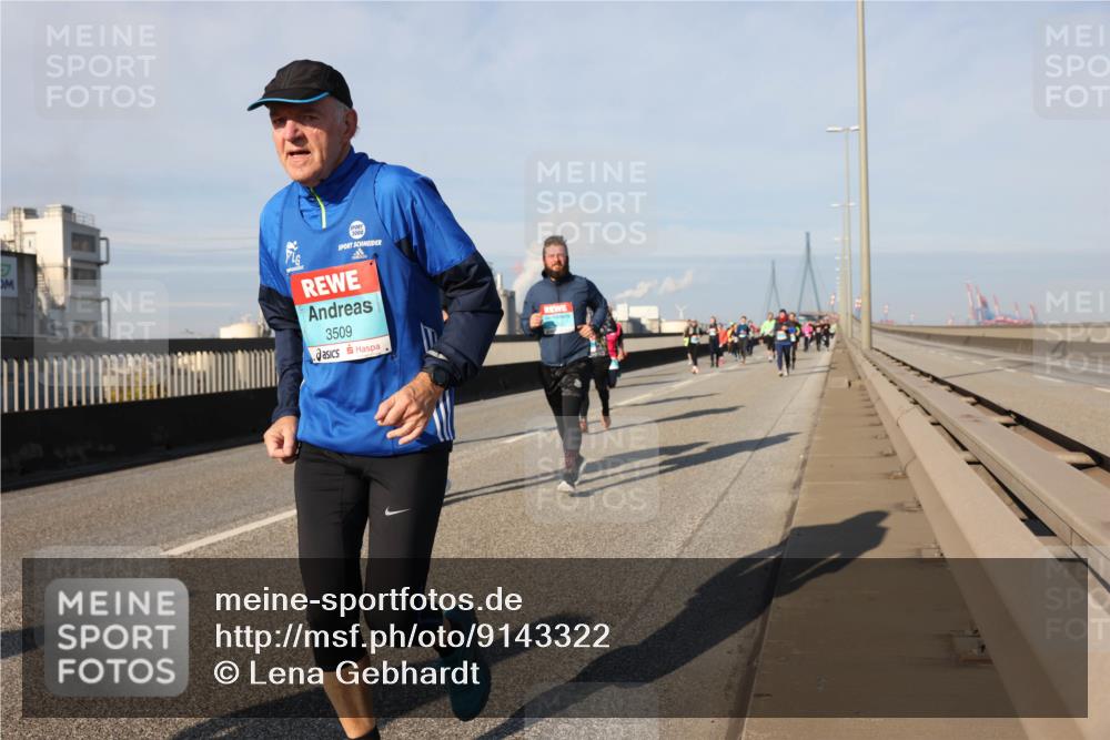 03.10.2025 - Köhlbrandbrückenlauf Lena Gebhardt http://msf.ph/oto/9143322 03.10.2025 10:01:11 Position 2 3509 meine-sportfotos.de