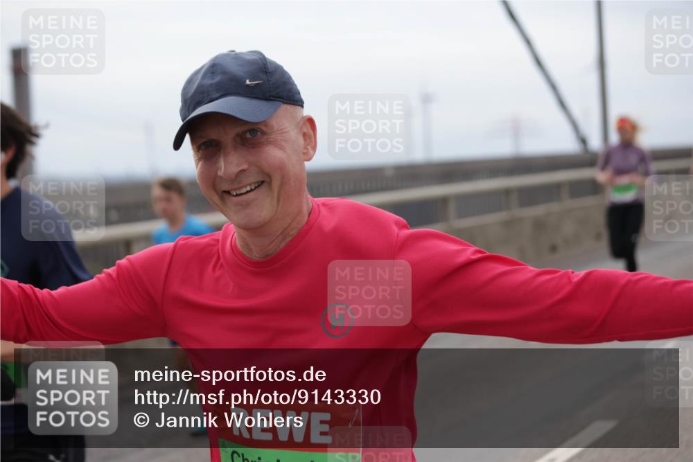 03.10.2025 - Köhlbrandbrückenlauf Jannik Wohlers http://msf.ph/oto/9143330 03.10.2025 15:44:35 Position 1  meine-sportfotos.de