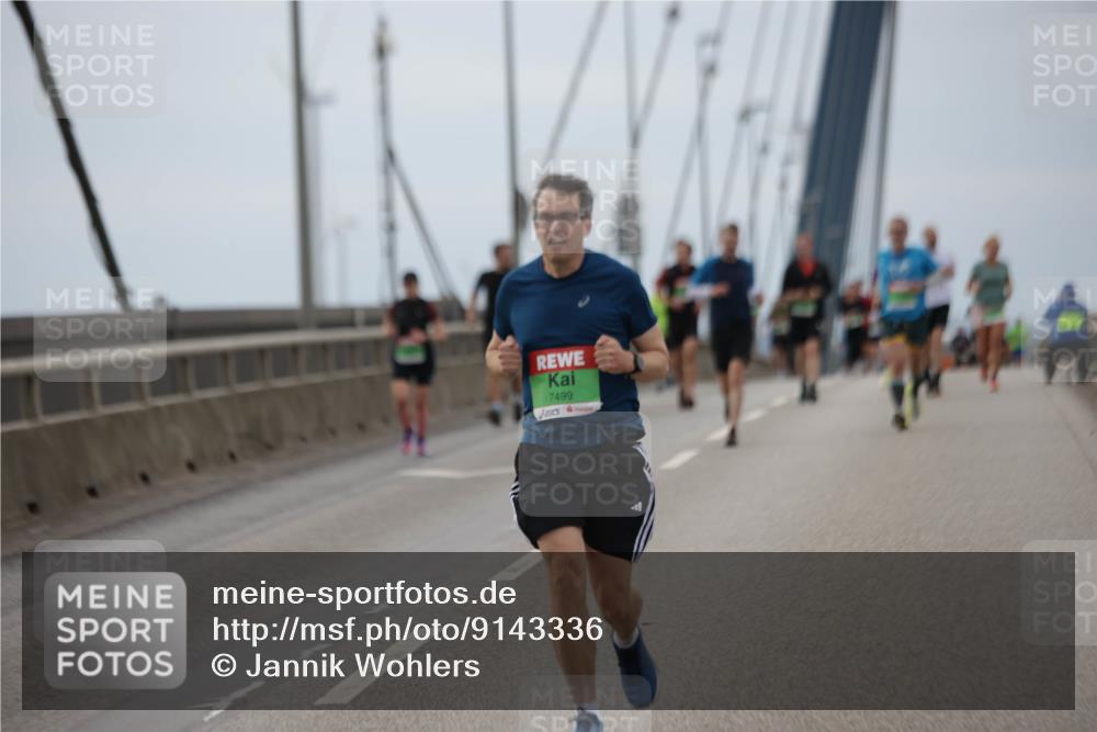 03.10.2025 - Köhlbrandbrückenlauf Jannik Wohlers http://msf.ph/oto/9143336 03.10.2025 15:44:36 Position 1 7499 meine-sportfotos.de