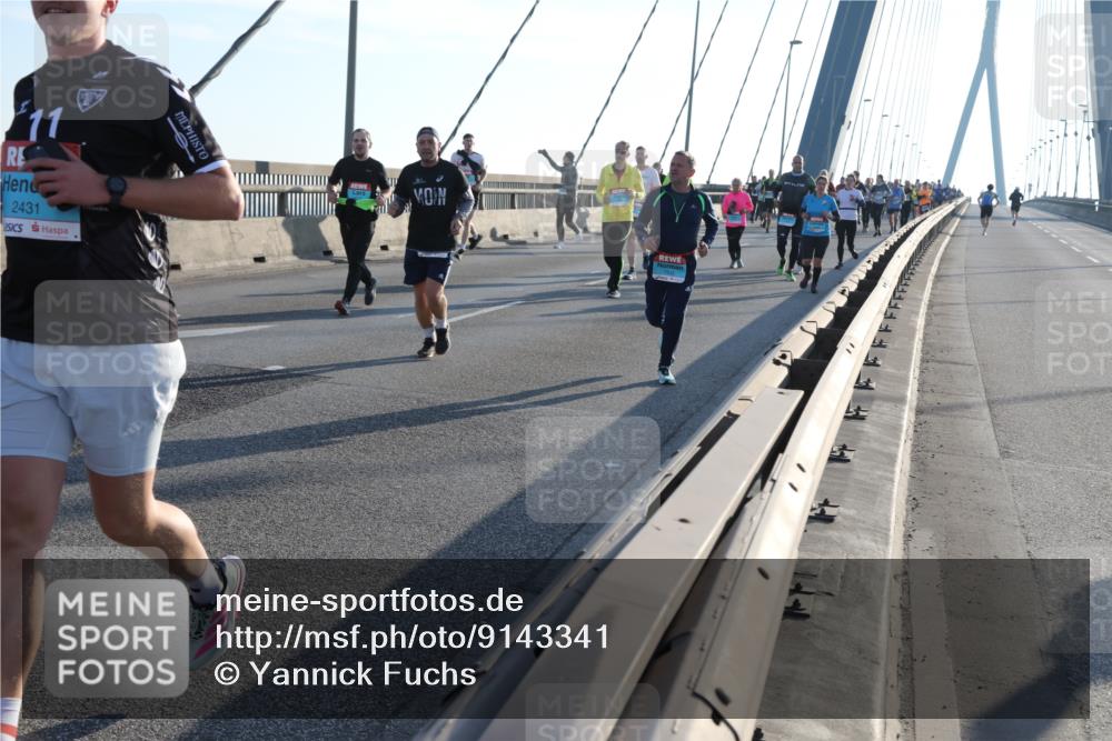 03.10.2025 - Köhlbrandbrückenlauf Yannick Fuchs http://msf.ph/oto/9143341 03.10.2025 08:30:16 Position 2 11, 2431 meine-sportfotos.de