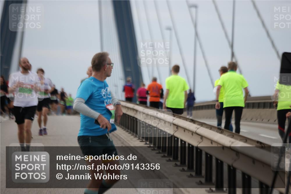 03.10.2025 - Köhlbrandbrückenlauf Jannik Wohlers http://msf.ph/oto/9143356 03.10.2025 15:44:43 Position 1  meine-sportfotos.de