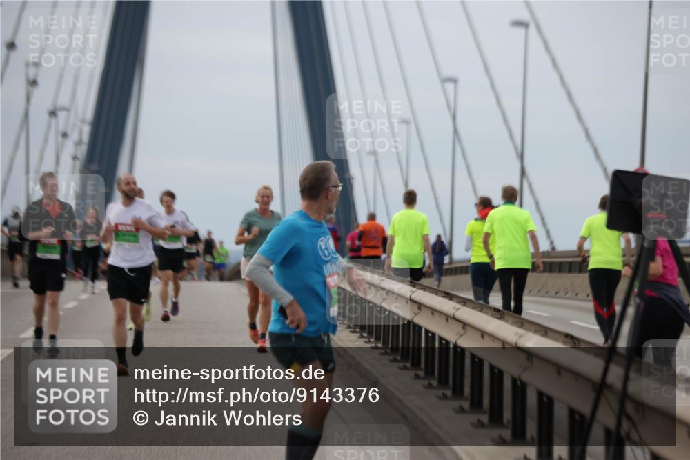 03.10.2025 - Köhlbrandbrückenlauf Jannik Wohlers http://msf.ph/oto/9143376 03.10.2025 15:44:44 Position 1  meine-sportfotos.de