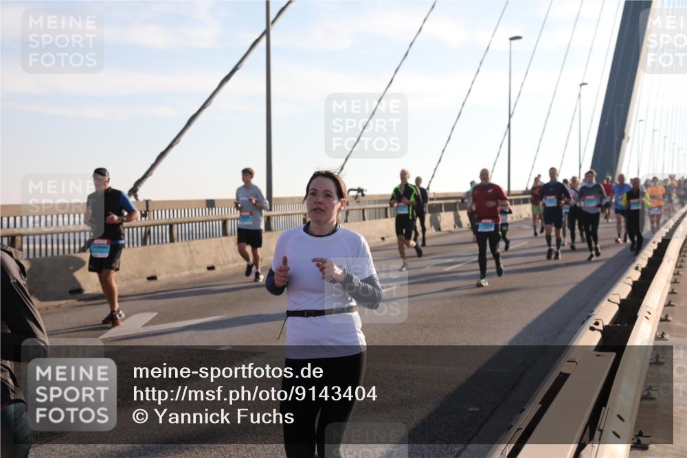 03.10.2025 - Köhlbrandbrückenlauf Yannick Fuchs http://msf.ph/oto/9143404 03.10.2025 08:30:22 Position 2  meine-sportfotos.de