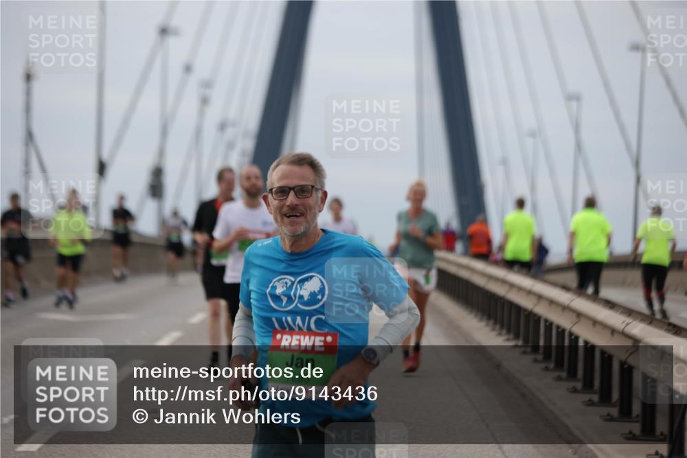03.10.2025 - Köhlbrandbrückenlauf Jannik Wohlers http://msf.ph/oto/9143436 03.10.2025 15:44:46 Position 1 7283 meine-sportfotos.de