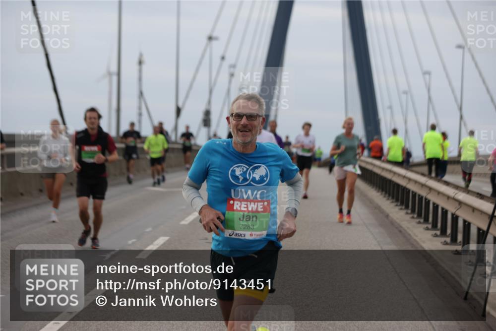03.10.2025 - Köhlbrandbrückenlauf Jannik Wohlers http://msf.ph/oto/9143451 03.10.2025 15:44:47 Position 1 7283 meine-sportfotos.de