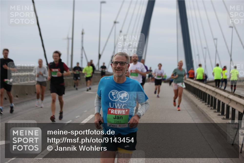 03.10.2025 - Köhlbrandbrückenlauf Jannik Wohlers http://msf.ph/oto/9143454 03.10.2025 15:44:47 Position 1 7283 meine-sportfotos.de