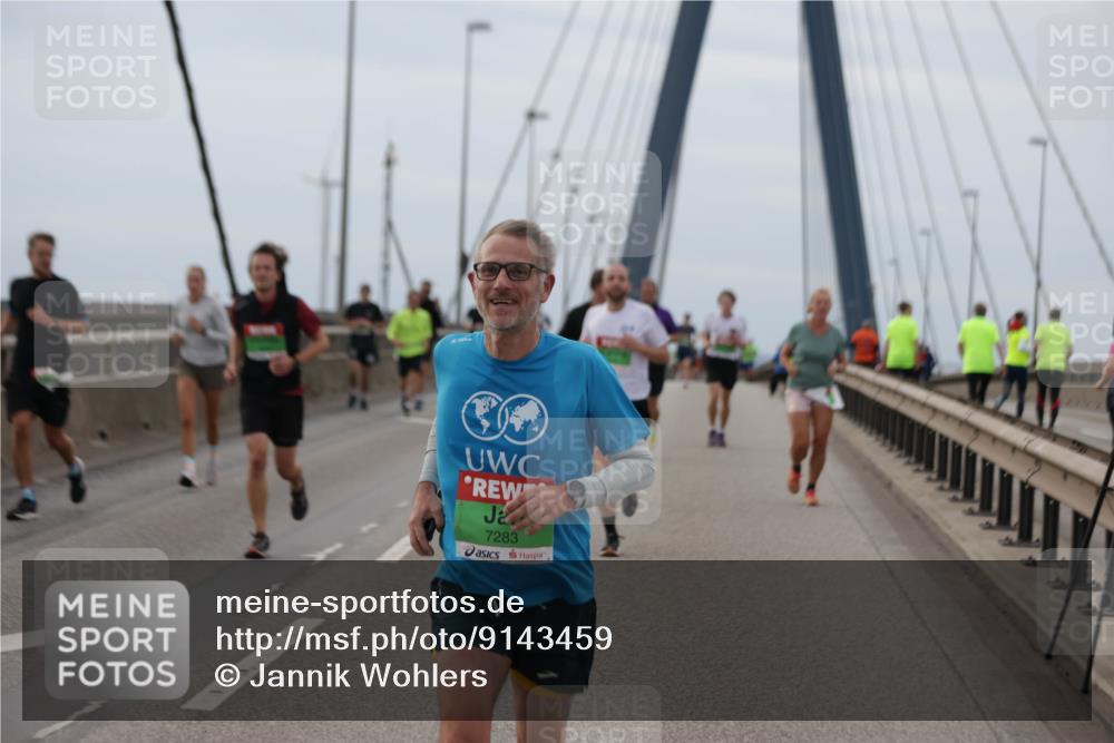 03.10.2025 - Köhlbrandbrückenlauf Jannik Wohlers http://msf.ph/oto/9143459 03.10.2025 15:44:47 Position 1 7283 meine-sportfotos.de