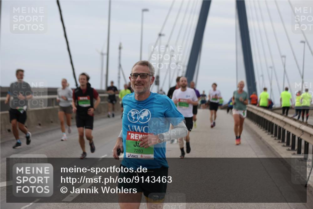 03.10.2025 - Köhlbrandbrückenlauf Jannik Wohlers http://msf.ph/oto/9143463 03.10.2025 15:44:47 Position 1 7283 meine-sportfotos.de