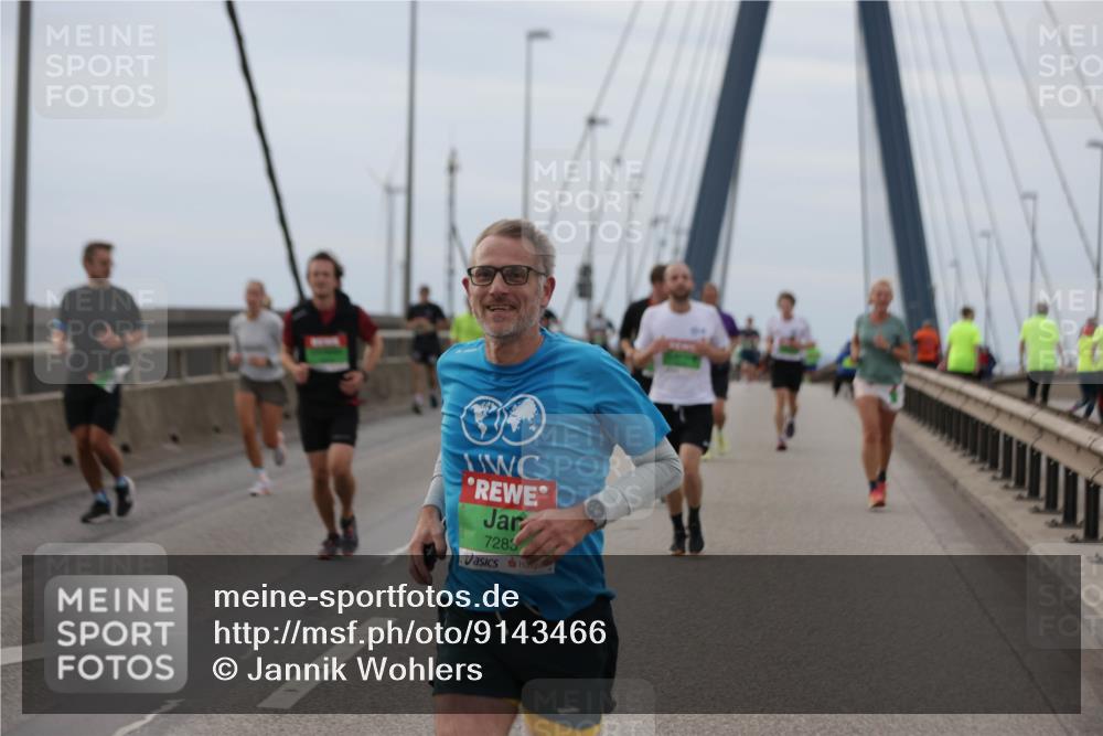 03.10.2025 - Köhlbrandbrückenlauf Jannik Wohlers http://msf.ph/oto/9143466 03.10.2025 15:44:47 Position 1 7283 meine-sportfotos.de