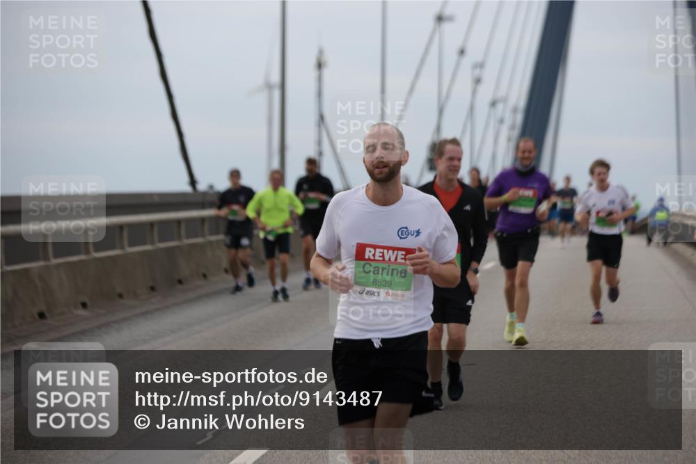 03.10.2025 - Köhlbrandbrückenlauf Jannik Wohlers http://msf.ph/oto/9143487 03.10.2025 15:44:49 Position 1 8539 meine-sportfotos.de
