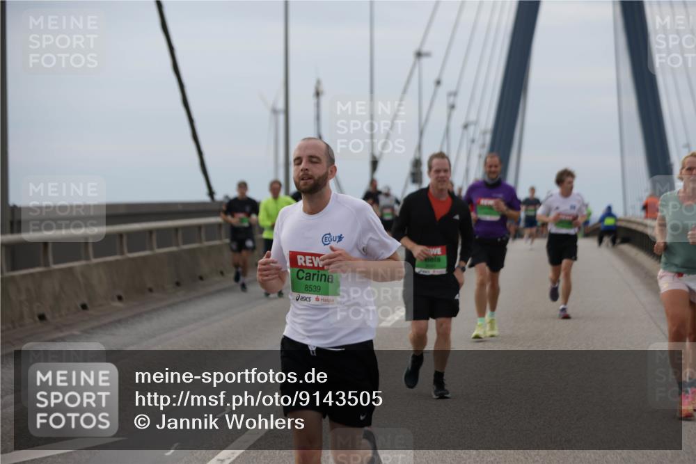 03.10.2025 - Köhlbrandbrückenlauf Jannik Wohlers http://msf.ph/oto/9143505 03.10.2025 15:44:50 Position 1 8539 meine-sportfotos.de