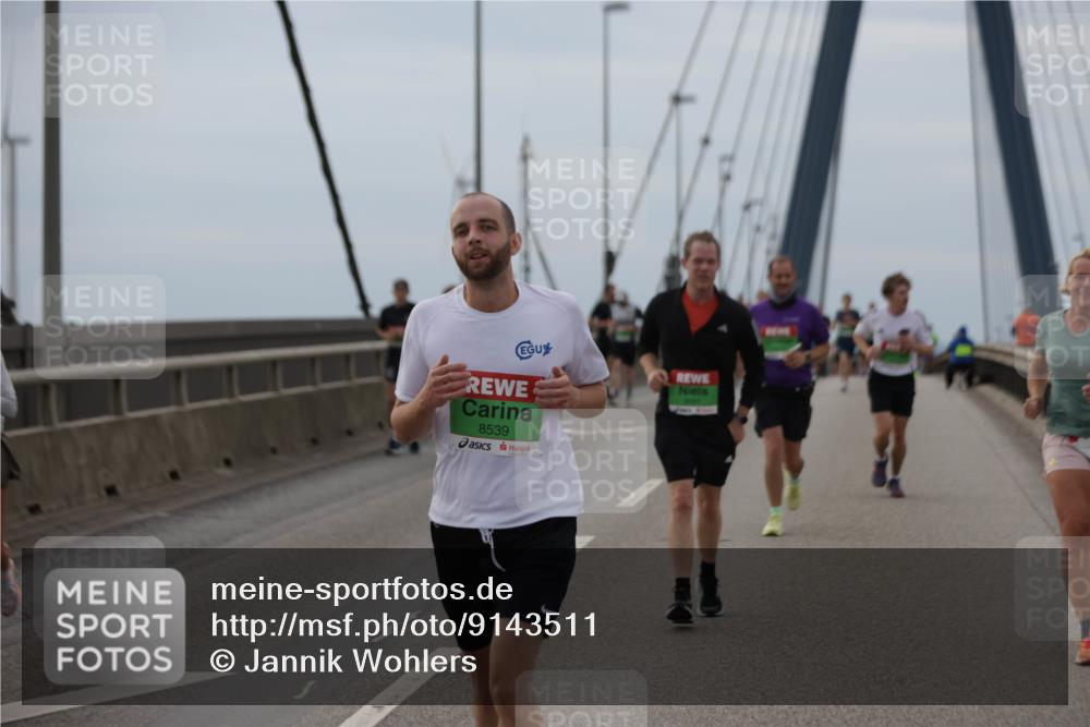 03.10.2025 - Köhlbrandbrückenlauf Jannik Wohlers http://msf.ph/oto/9143511 03.10.2025 15:44:50 Position 1 8539 meine-sportfotos.de