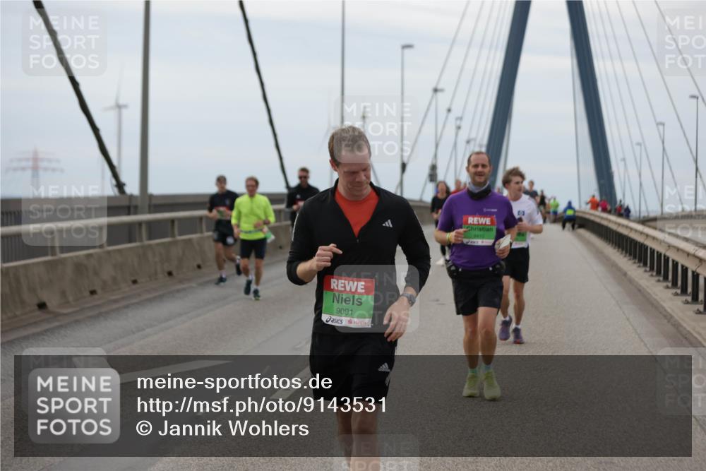 03.10.2025 - Köhlbrandbrückenlauf Jannik Wohlers http://msf.ph/oto/9143531 03.10.2025 15:44:53 Position 1 9091, 9410 meine-sportfotos.de