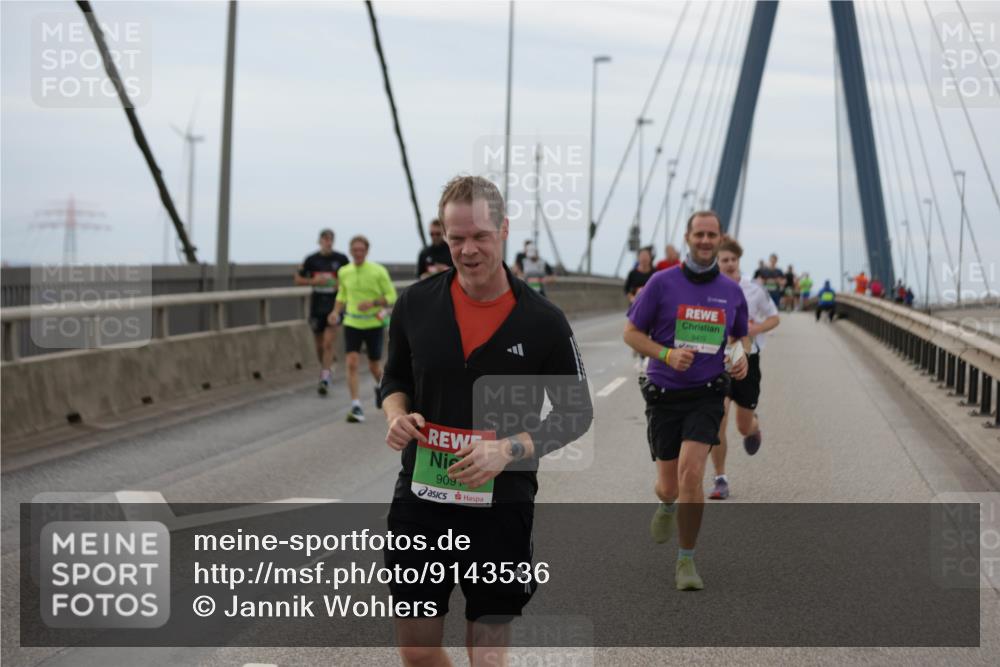 03.10.2025 - Köhlbrandbrückenlauf Jannik Wohlers http://msf.ph/oto/9143536 03.10.2025 15:44:53 Position 1 909, 9410 meine-sportfotos.de