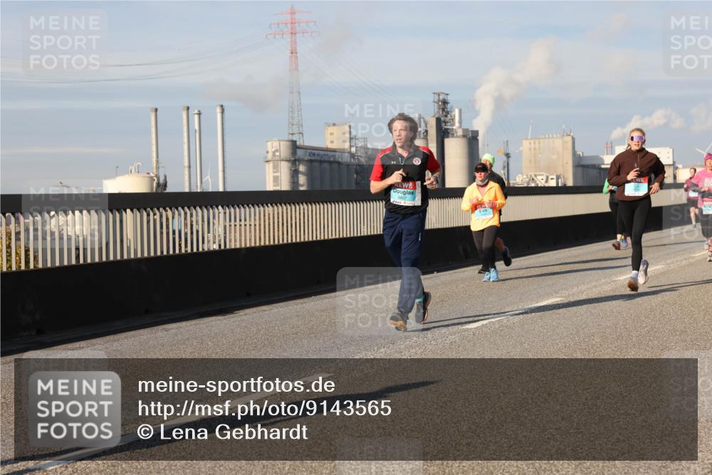 03.10.2025 - Köhlbrandbrückenlauf Lena Gebhardt http://msf.ph/oto/9143565 03.10.2025 10:01:25 Position 2 3407 meine-sportfotos.de
