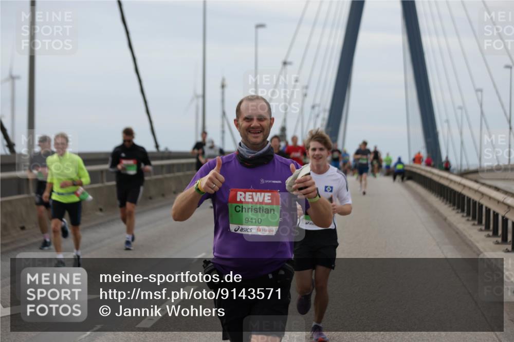 03.10.2025 - Köhlbrandbrückenlauf Jannik Wohlers http://msf.ph/oto/9143571 03.10.2025 15:44:55 Position 1 9410 meine-sportfotos.de