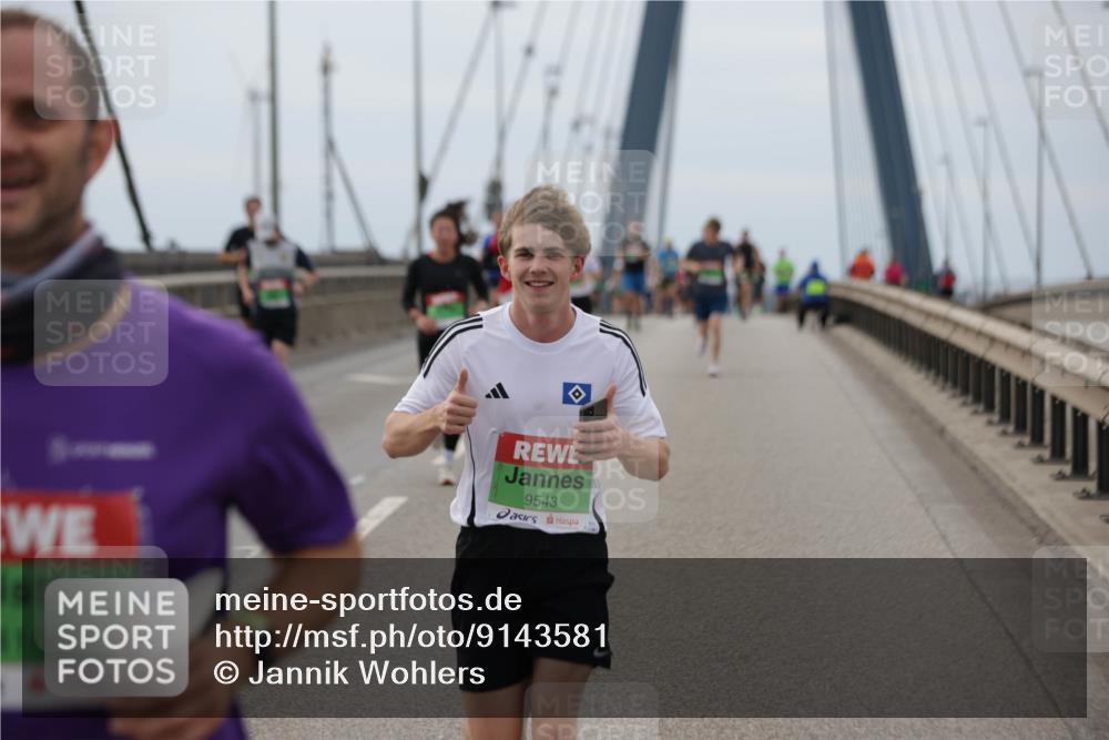 03.10.2025 - Köhlbrandbrückenlauf Jannik Wohlers http://msf.ph/oto/9143581 03.10.2025 15:44:55 Position 1 10, 9543 meine-sportfotos.de