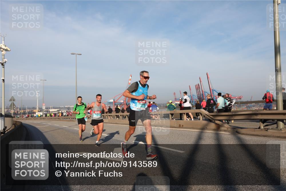 03.10.2025 - Köhlbrandbrückenlauf Yannick Fuchs http://msf.ph/oto/9143589 03.10.2025 08:30:47 Position 2  meine-sportfotos.de