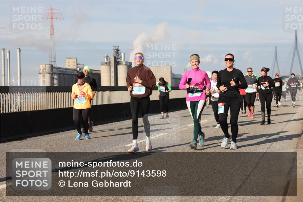 03.10.2025 - Köhlbrandbrückenlauf Lena Gebhardt http://msf.ph/oto/9143598 03.10.2025 10:01:26 Position 2 1994, 3770 meine-sportfotos.de