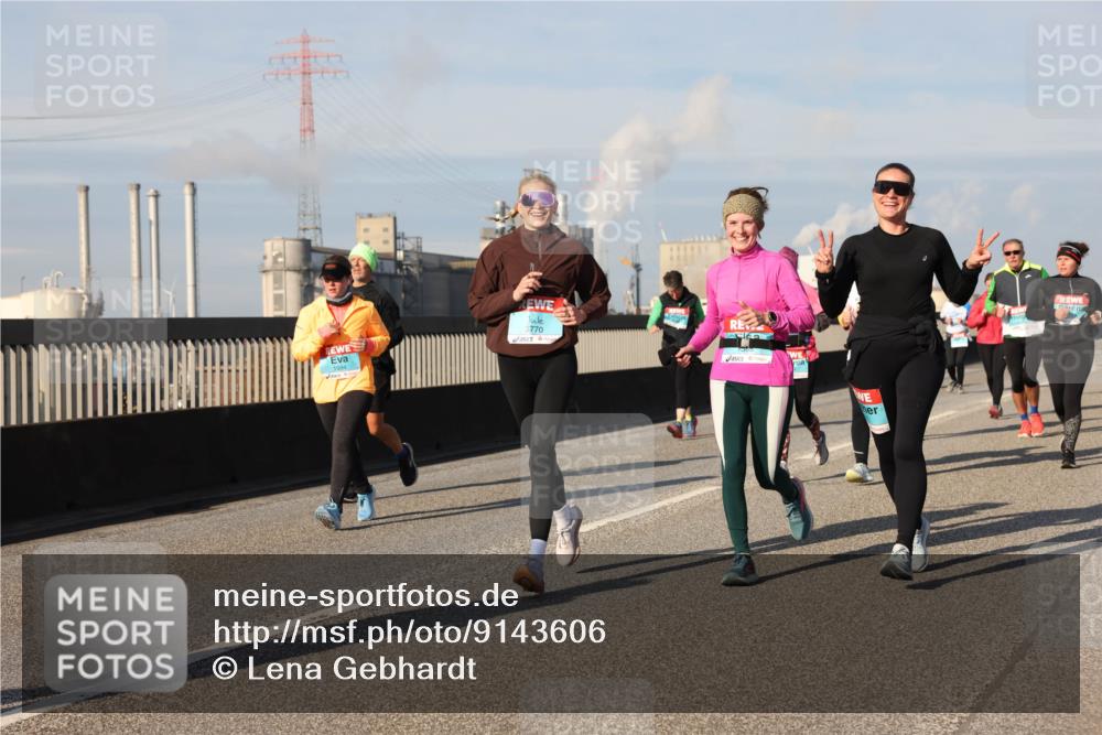 03.10.2025 - Köhlbrandbrückenlauf Lena Gebhardt http://msf.ph/oto/9143606 03.10.2025 10:01:27 Position 2 1994, 3770 meine-sportfotos.de