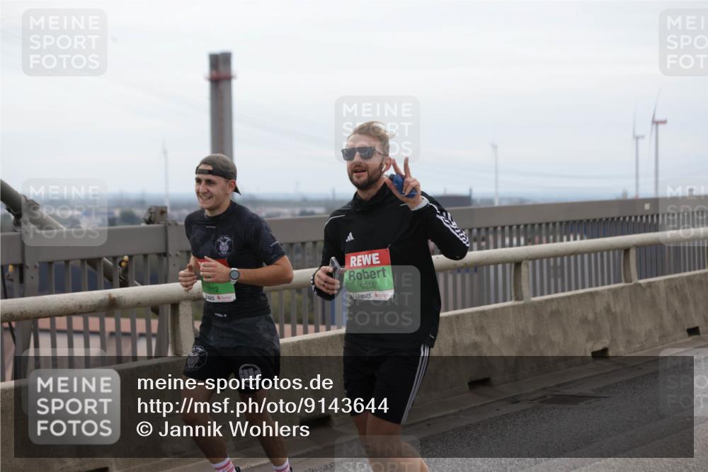 03.10.2025 - Köhlbrandbrückenlauf Jannik Wohlers http://msf.ph/oto/9143644 03.10.2025 15:44:59 Position 1 7112, 9216, 978 meine-sportfotos.de