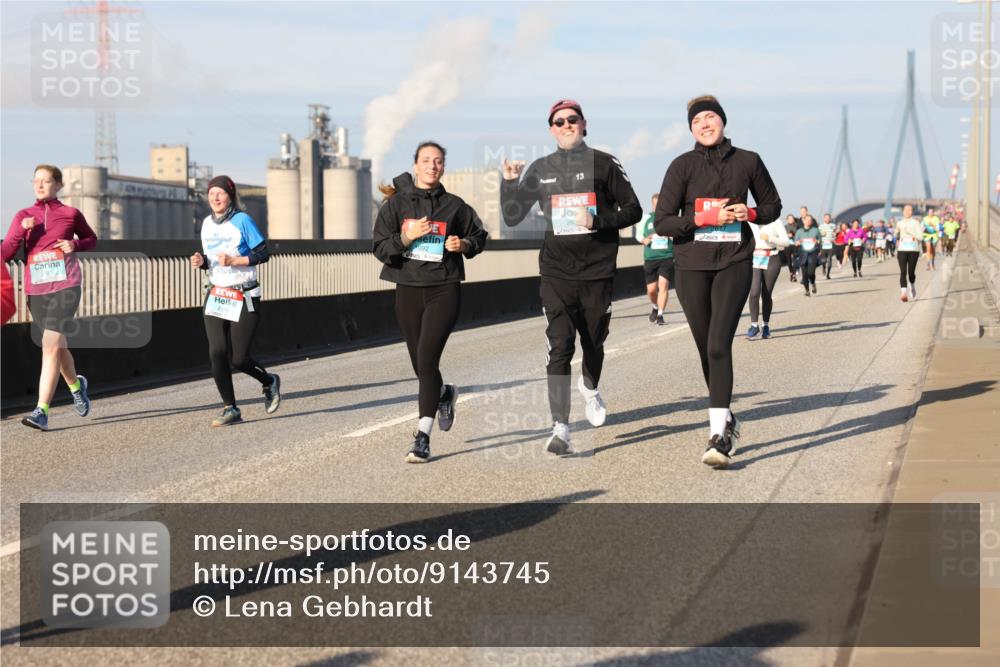 03.10.2025 - Köhlbrandbrückenlauf Lena Gebhardt http://msf.ph/oto/9143745 03.10.2025 10:01:34 Position 2 1992, 13 meine-sportfotos.de
