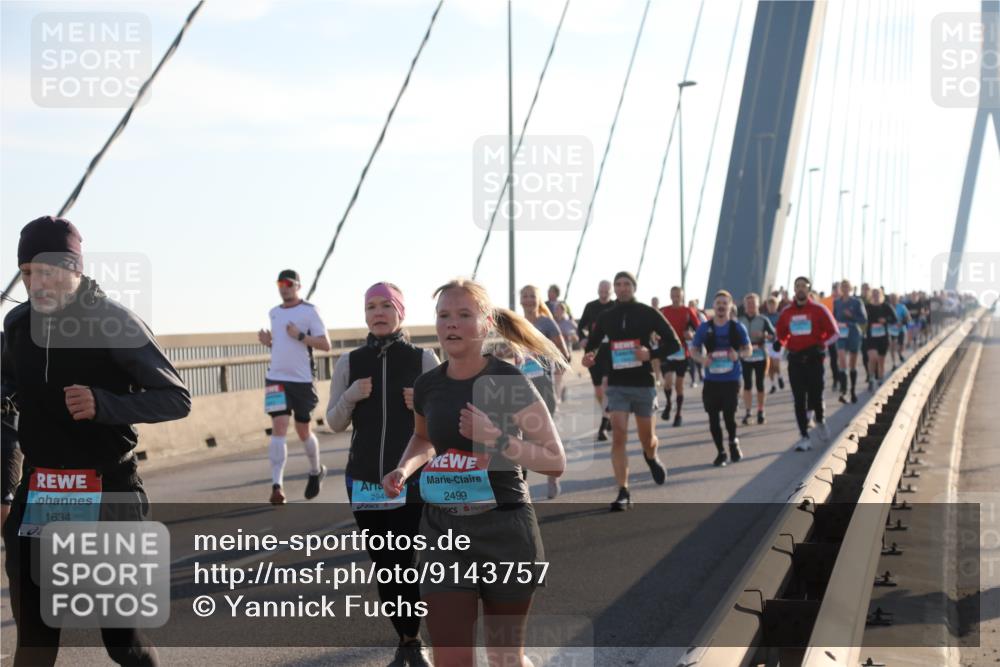 03.10.2025 - Köhlbrandbrückenlauf Yannick Fuchs http://msf.ph/oto/9143757 03.10.2025 08:31:14 Position 2 1634, 2945, 2499 meine-sportfotos.de