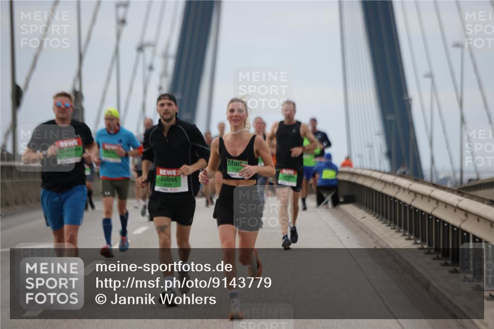 03.10.2025 - Köhlbrandbrückenlauf Jannik Wohlers http://msf.ph/oto/9143779 03.10.2025 15:45:08 Position 1 9099, 719 meine-sportfotos.de