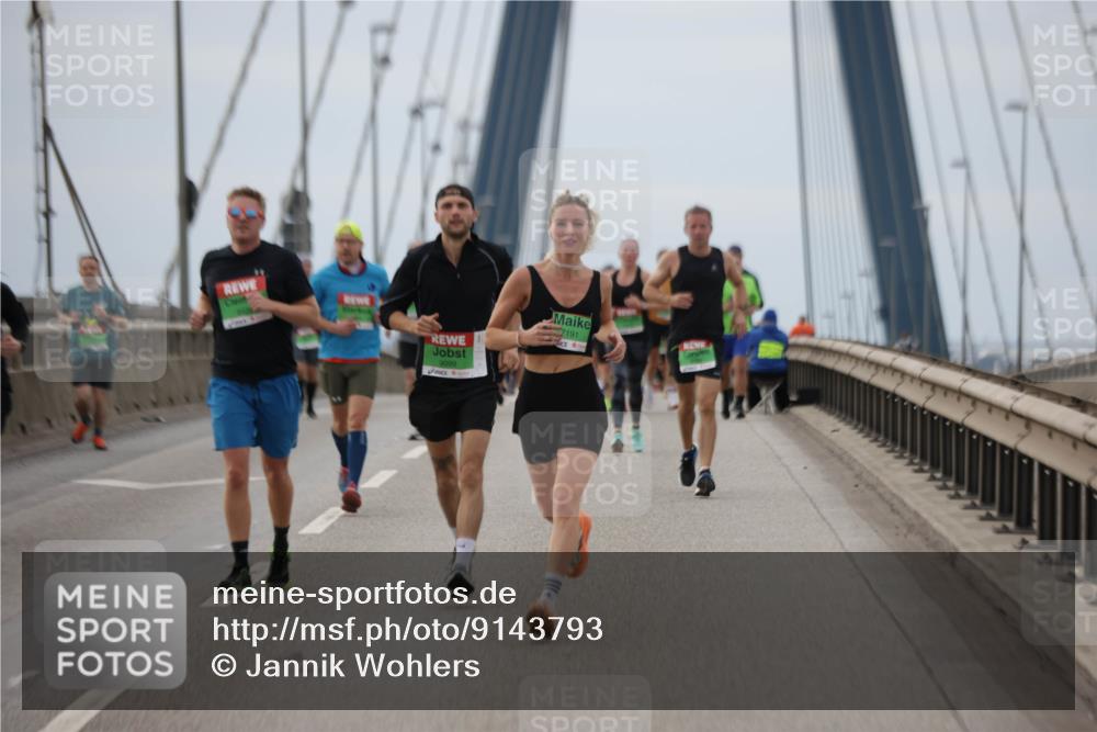 03.10.2025 - Köhlbrandbrückenlauf Jannik Wohlers http://msf.ph/oto/9143793 03.10.2025 15:45:08 Position 1 7191 meine-sportfotos.de