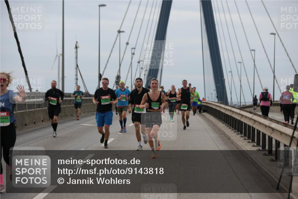 03.10.2025 - Köhlbrandbrückenlauf Jannik Wohlers http://msf.ph/oto/9143818 03.10.2025 15:45:09 Position 1  meine-sportfotos.de