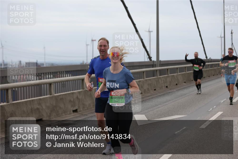 03.10.2025 - Köhlbrandbrückenlauf Jannik Wohlers http://msf.ph/oto/9143834 03.10.2025 15:45:11 Position 1 7336 meine-sportfotos.de