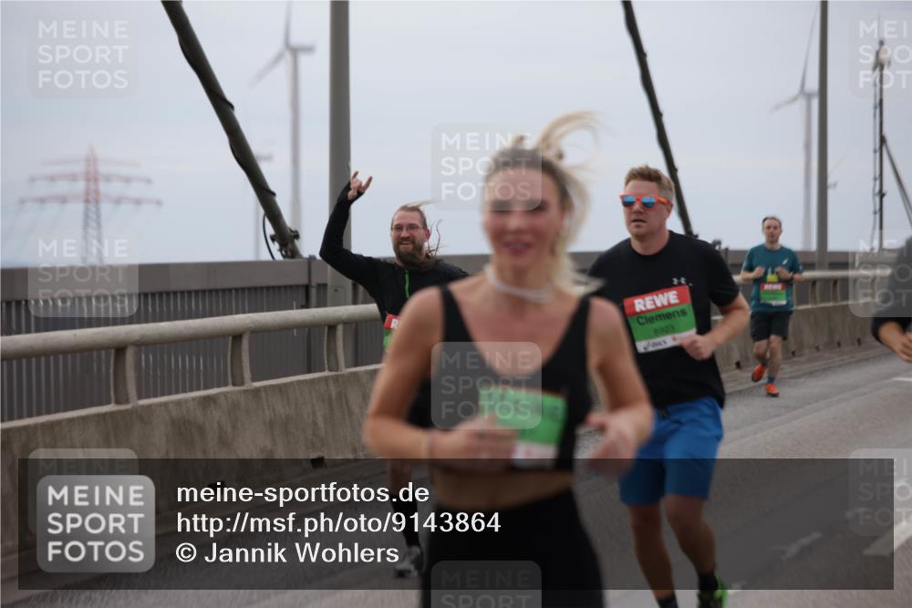 03.10.2025 - Köhlbrandbrückenlauf Jannik Wohlers http://msf.ph/oto/9143864 03.10.2025 15:45:12 Position 1 8923 meine-sportfotos.de