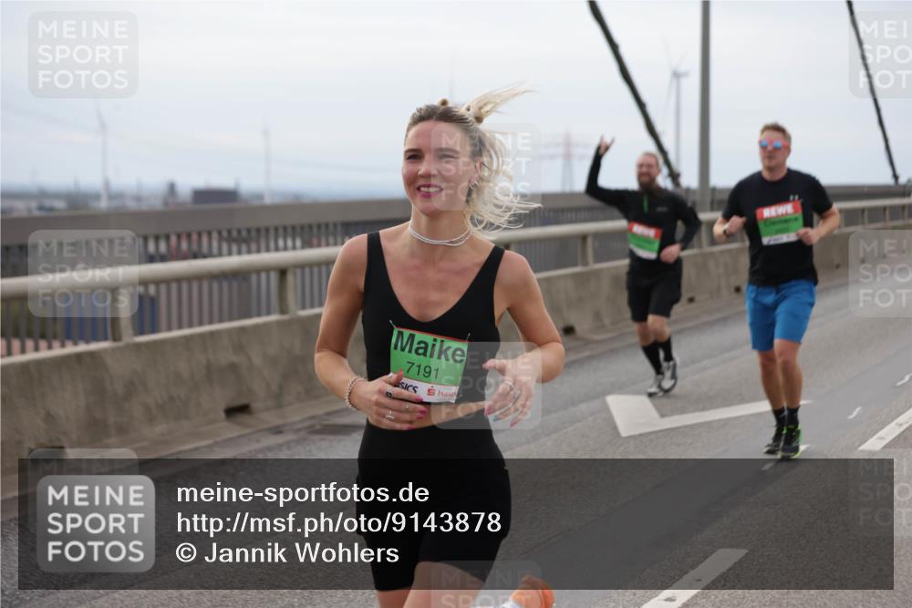 03.10.2025 - Köhlbrandbrückenlauf Jannik Wohlers http://msf.ph/oto/9143878 03.10.2025 15:45:13 Position 1 7191, 1 meine-sportfotos.de