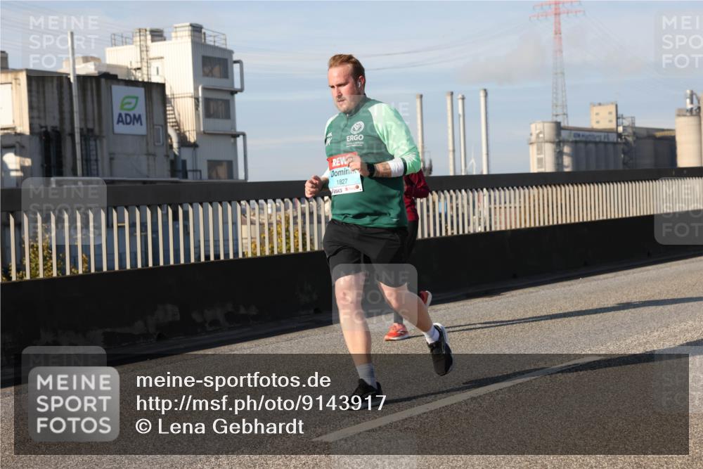 03.10.2025 - Köhlbrandbrückenlauf Lena Gebhardt http://msf.ph/oto/9143917 03.10.2025 10:01:42 Position 2 1827 meine-sportfotos.de