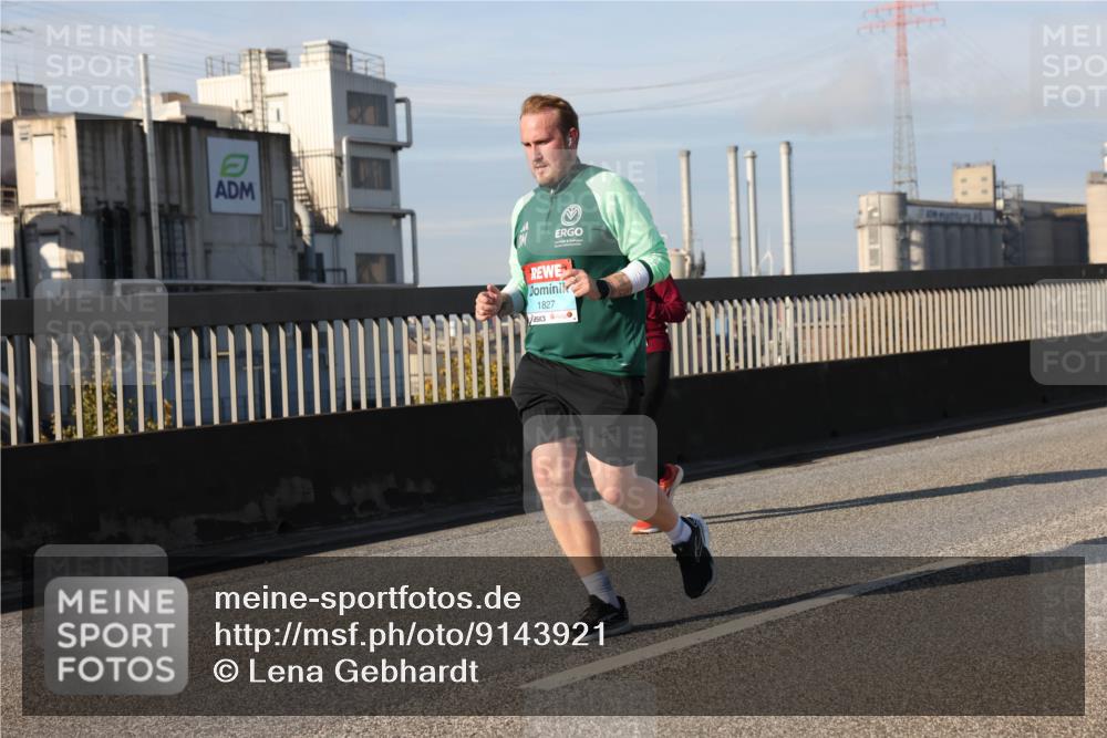 03.10.2025 - Köhlbrandbrückenlauf Lena Gebhardt http://msf.ph/oto/9143921 03.10.2025 10:01:42 Position 2 1827 meine-sportfotos.de