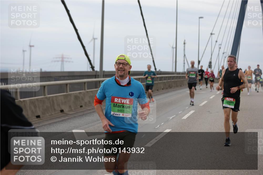 03.10.2025 - Köhlbrandbrückenlauf Jannik Wohlers http://msf.ph/oto/9143932 03.10.2025 15:45:15 Position 1 9451, 99140 meine-sportfotos.de