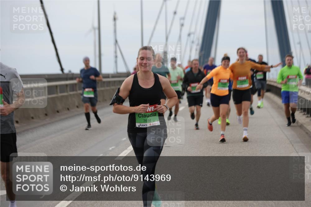 03.10.2025 - Köhlbrandbrückenlauf Jannik Wohlers http://msf.ph/oto/9143969 03.10.2025 15:45:19 Position 1 7616 meine-sportfotos.de