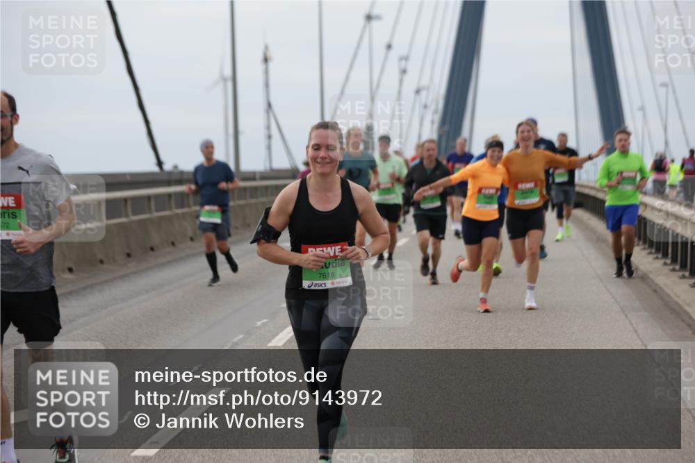 03.10.2025 - Köhlbrandbrückenlauf Jannik Wohlers http://msf.ph/oto/9143972 03.10.2025 15:45:19 Position 1 572, 7616 meine-sportfotos.de