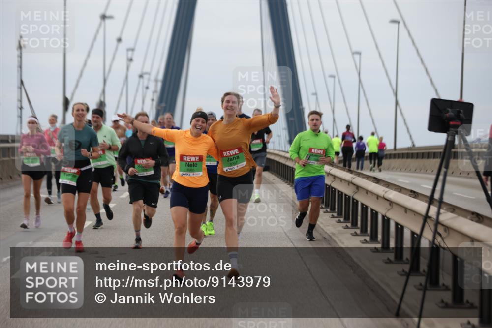 03.10.2025 - Köhlbrandbrückenlauf Jannik Wohlers http://msf.ph/oto/9143979 03.10.2025 15:45:20 Position 1 8965, 8967 meine-sportfotos.de