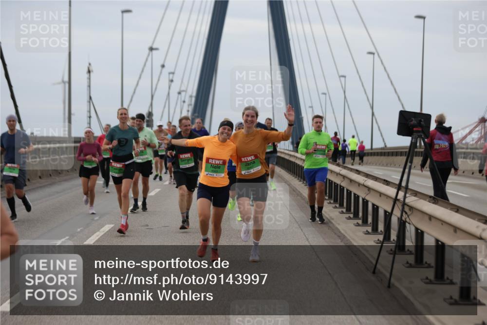 03.10.2025 - Köhlbrandbrückenlauf Jannik Wohlers http://msf.ph/oto/9143997 03.10.2025 15:45:20 Position 1 8965, 2025 meine-sportfotos.de
