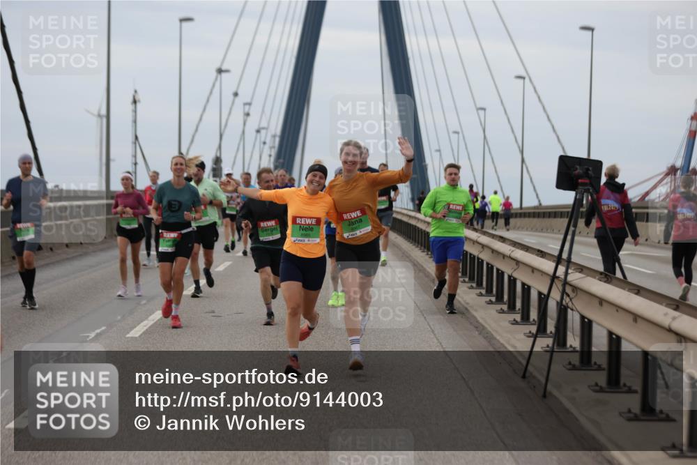 03.10.2025 - Köhlbrandbrückenlauf Jannik Wohlers http://msf.ph/oto/9144003 03.10.2025 15:45:20 Position 1 812025, 812025 meine-sportfotos.de