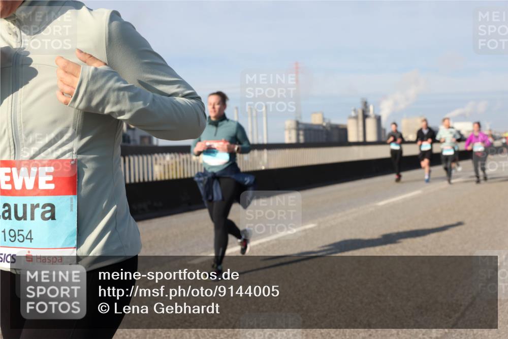 03.10.2025 - Köhlbrandbrückenlauf Lena Gebhardt http://msf.ph/oto/9144005 03.10.2025 10:01:47 Position 2 1954 meine-sportfotos.de