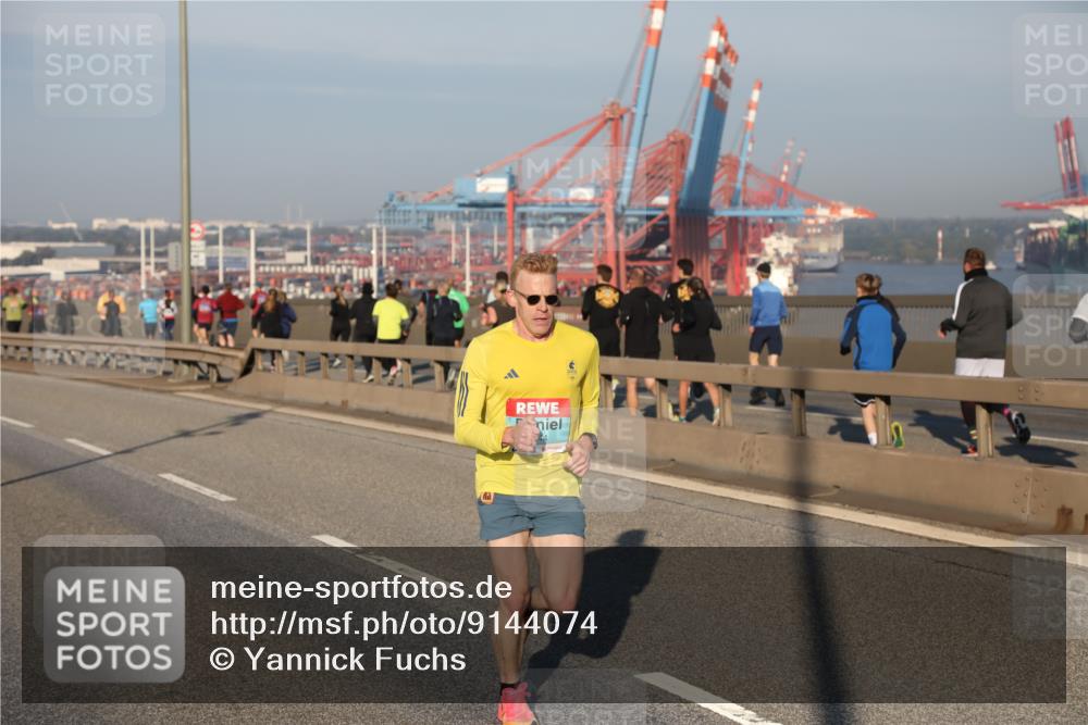 03.10.2025 - Köhlbrandbrückenlauf Yannick Fuchs http://msf.ph/oto/9144074 03.10.2025 08:31:49 Position 2  meine-sportfotos.de